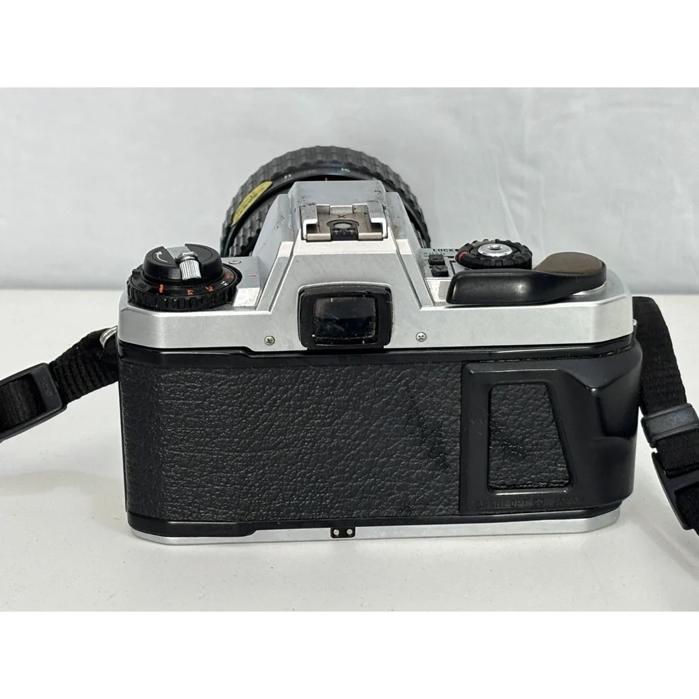 Pentax Program Plus 35mm SLR Camera With Zoom 28-80mm f/3.5-4.5 Lens Vintage 90s